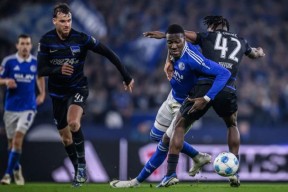 柏林赫塔客场取胜，德甲上升至前四()