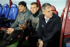 开云sports-格拉纳达宣布新任主帅上任，目标冲击前四！()