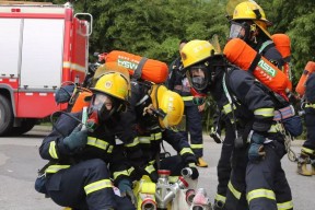 开云体育-黑龙江队员奋勇作战，实现高效配合！()