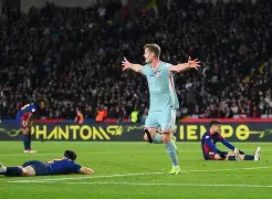 开云官方在线-梅西助攻不敌马德里，马塞洛衔接制胜球()  第2张