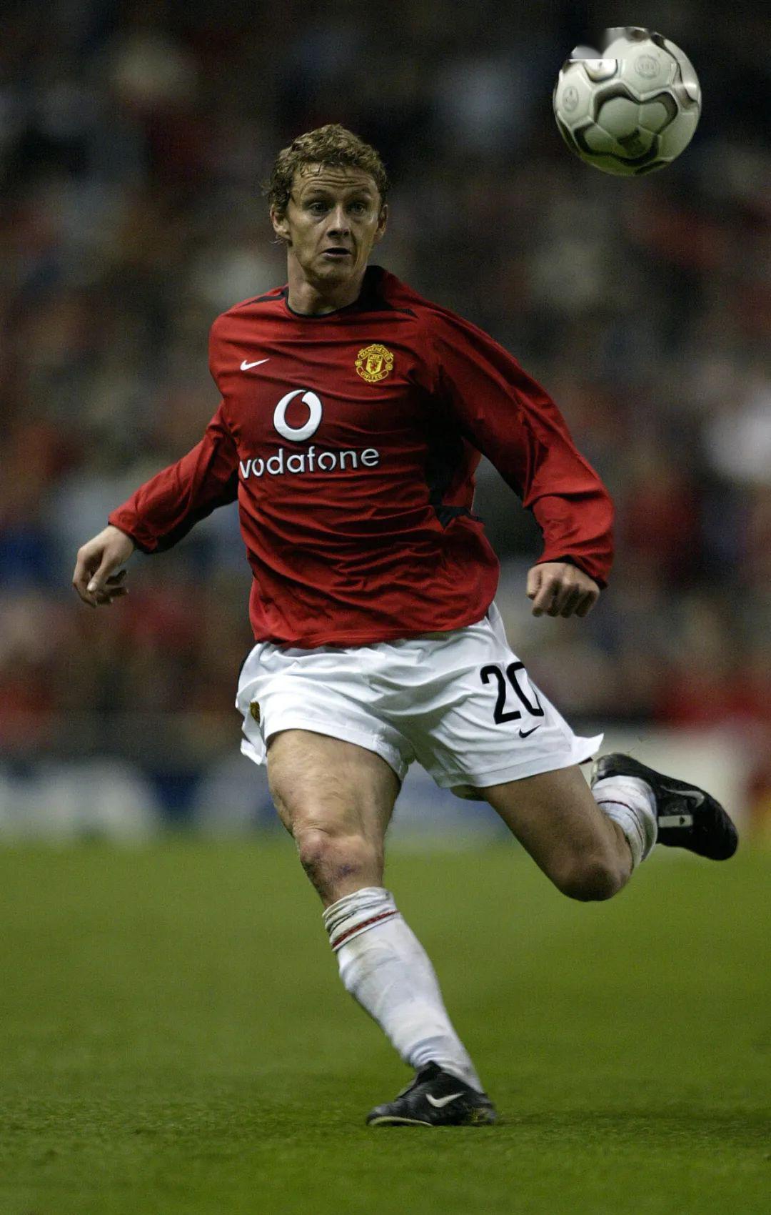 开云体育在线-索尔斯克亚领军曼联，豪强再现辉煌()  第1张