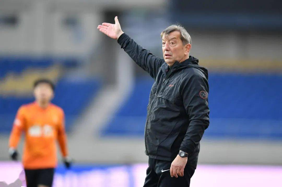 开云网页版-雄狮连胜收获三连胜，季后赛前景大好()  第1张