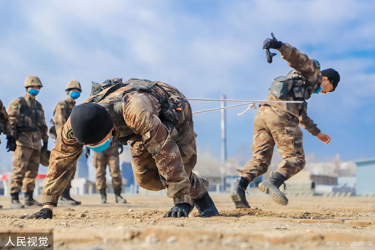 开云体育-黑龙江队员奋勇作战，实现高效配合！()  第2张