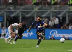 开云sports-佛罗伦萨连胜被终结,称雄势头受挫(红楼庶子称雄八一中文网在线看) 第1张 开云sports-佛罗伦萨连胜被终结,称雄势头受挫(红楼庶子称雄八一中文网在线看) 第1张