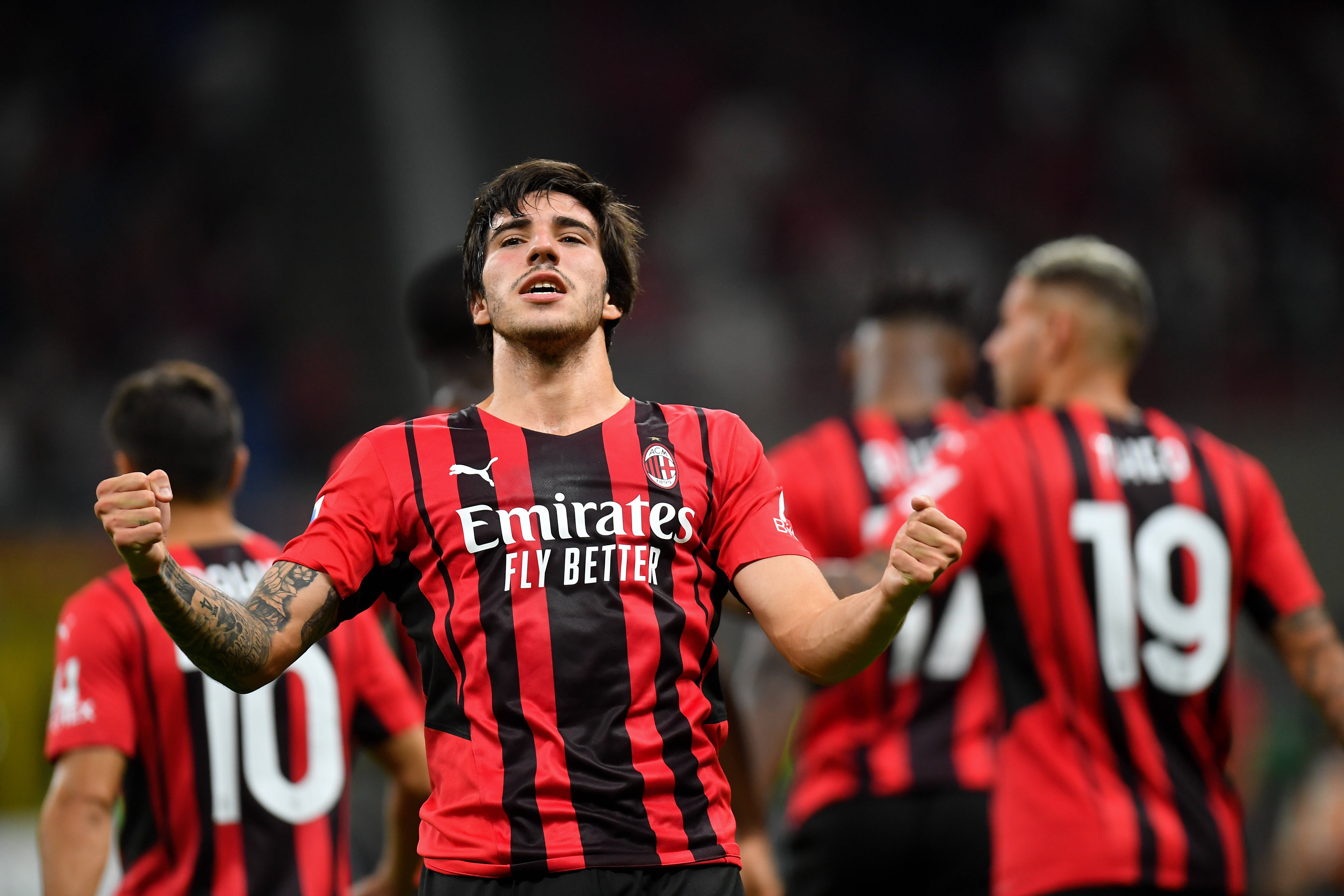 AC米兰领衔欧洲先锋,欲力挽狂澜(空谷幽兰蓝齐儿大棒槌) 第1张 AC米兰领衔欧洲先锋,欲力挽狂澜(空谷幽兰蓝齐儿大棒槌) 第1张