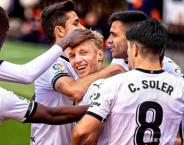 开云体育下载-瓦伦西亚逆袭，暴力鸟轰炸迎来胜利(瓦伦西亚之王困难怎么过)  第2张