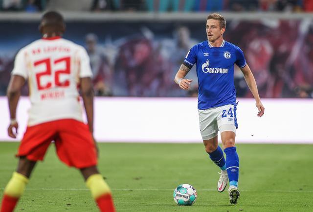 开云官方在线入口-沙尔克队再次落败，备受球迷失望()  第2张