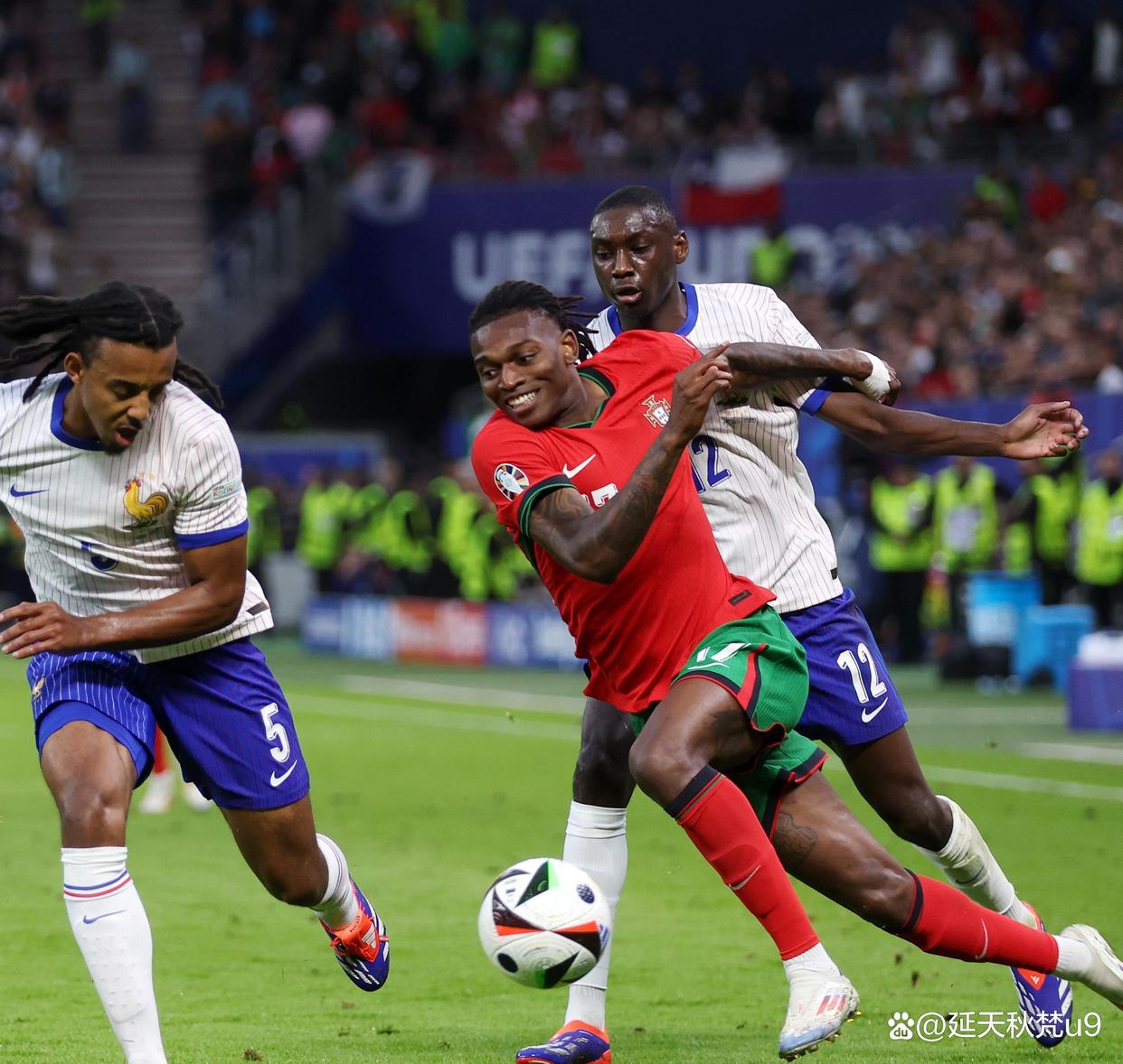 开云-欧洲预选赛中的佳绩:一支弱队突然崛起!() 第1张 开云-欧洲预选赛中的佳绩:一支弱队突然崛起!() 第1张