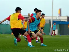 kaiyun sports-亚冠资格赛倒计时，球队备战热身()  第1张