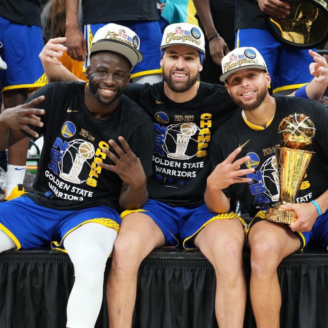 kysports-篮球世界杯决赛勇士队力压对手,成功捧得奖杯!() 第2张 kysports-篮球世界杯决赛勇士队力压对手,成功捧得奖杯!() 第2张