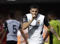 kysports-塞维利亚主场完胜瓦伦西亚，扭转颓势()  第2张