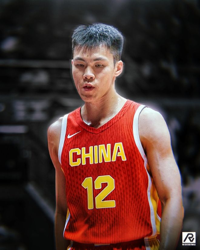 开云体育-本赛季新秀球员崭露头角，成为焦点人物！()  第1张