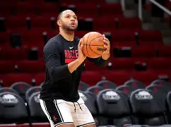 开云体育-磨刀霍霍：独行侠与爵士将在比赛中展现全力以赴()  第2张