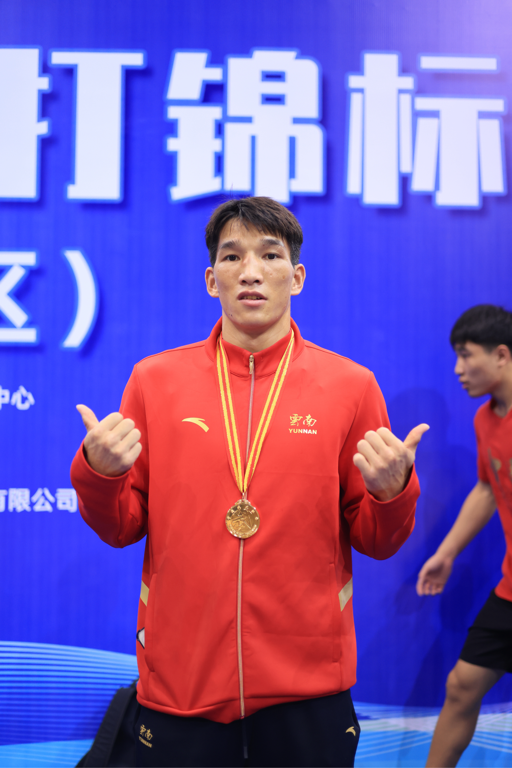 开云网页版-锦标赛上某支队伍实力强劲，勇夺胜利()  第2张